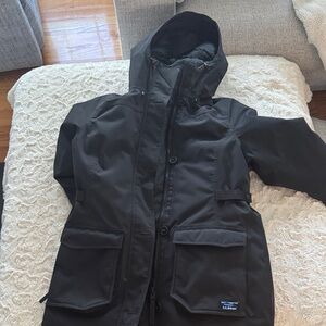 L.L. Bean Maine Mountain Petite Medium